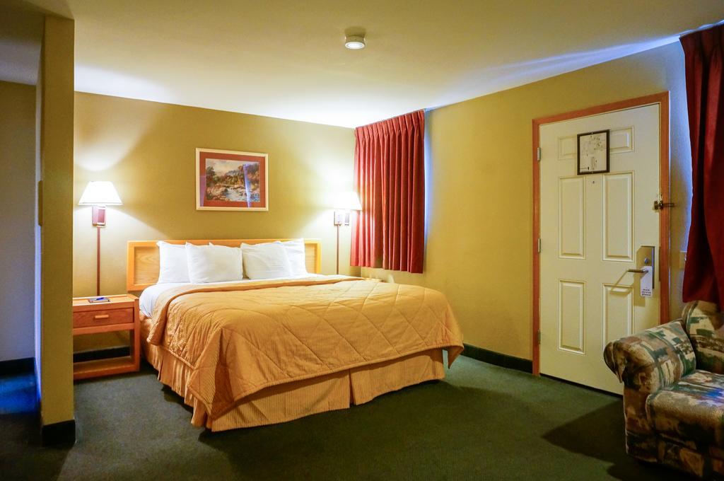 Lamplighter Inn & Suites San Luis Obispo Værelse billede